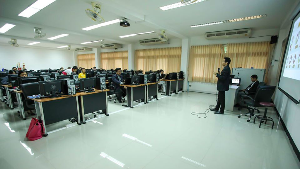 อบรมสอนออนไลน์คณะบริหารธุรกิจ